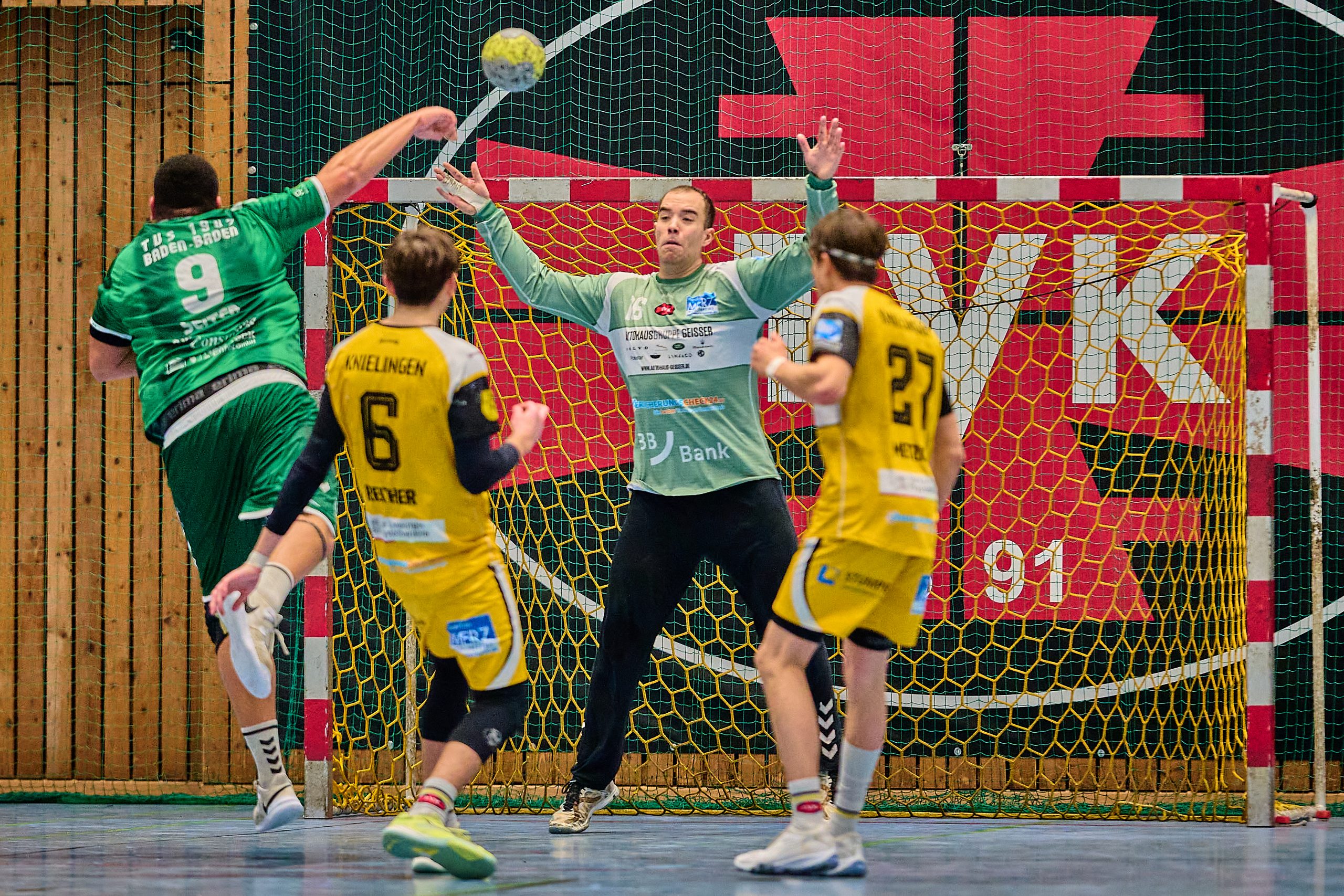 Dezimierte Knielinger gewinnen